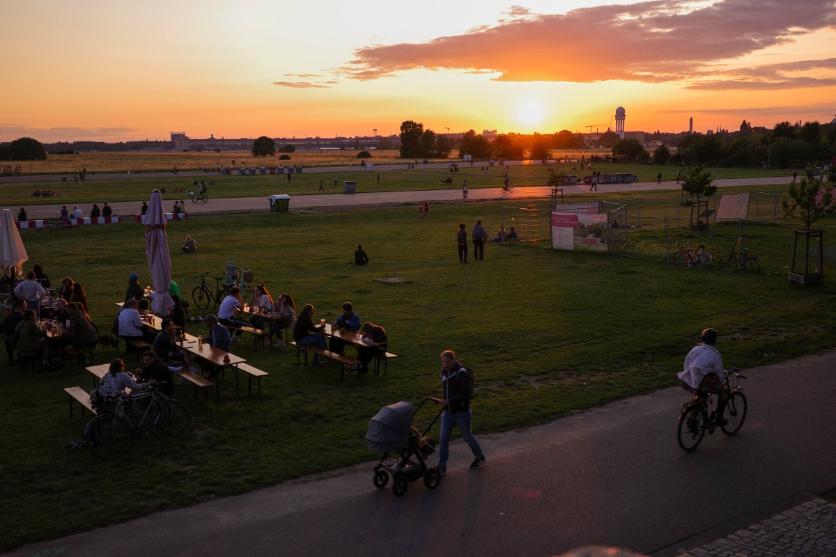 “Construir, construir y construir”: la receta de Alemania contra la crisis de vivienda cerca al aeropuerto de Tempelhof