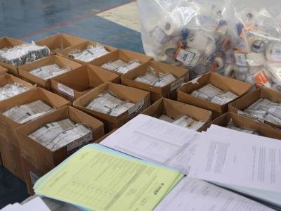 Bolivia inicia distribución de material para sus elecciones generales