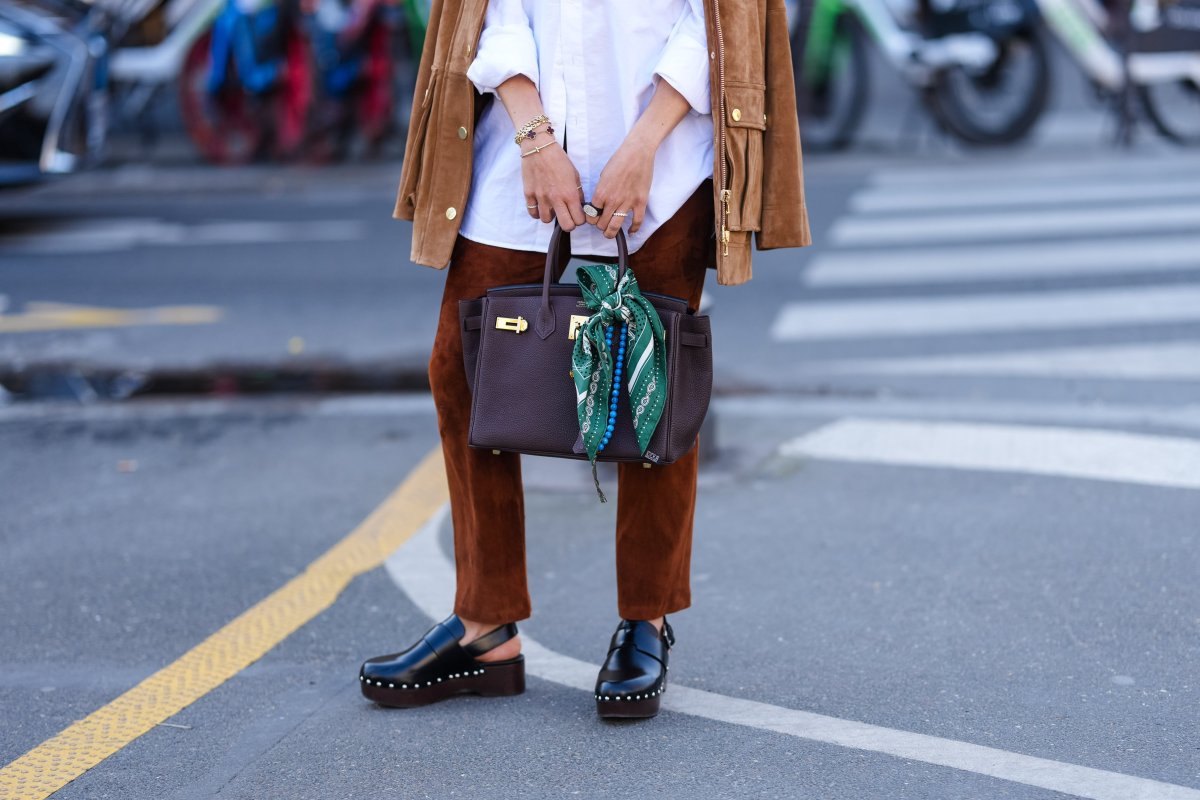 Especial: De Calzado ‘Hippie’ A Zapato De Lujo: ¿Y Si El Zueco Fuese Un Augurio Plutocrático?