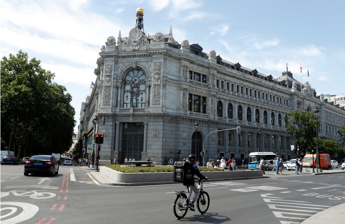 Desarrollo: Análisis: La Deuda Pública Marca Un Moderno Récord En Junio De 1,69 Billones, Pero Su Peso Sobre El Pib Sigue Bajando