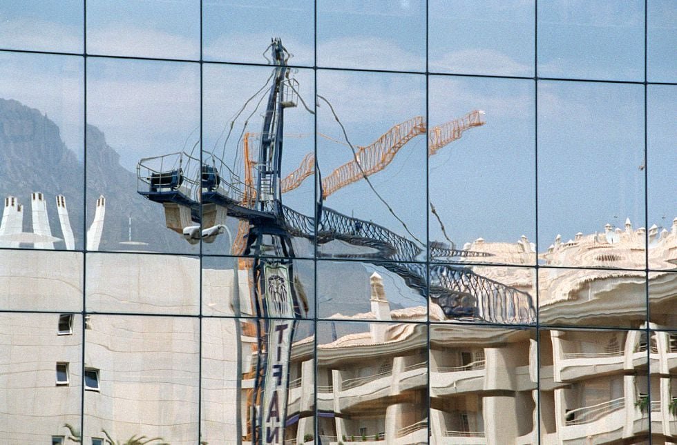 El aumento del precio de la vivienda neutraliza el abaratamiento de las hipotecas y los mayores ingresos de las familias