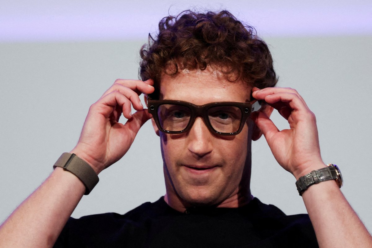 Meta Refuerza Sus Gafas Inteligentes Gracias A La Ia: ¿Están Listas Para Relegar Al Móvil?