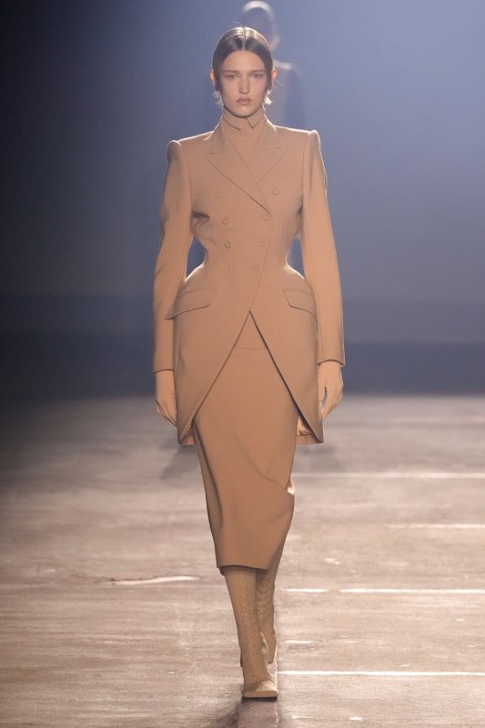 La segunda piel de Mugler
