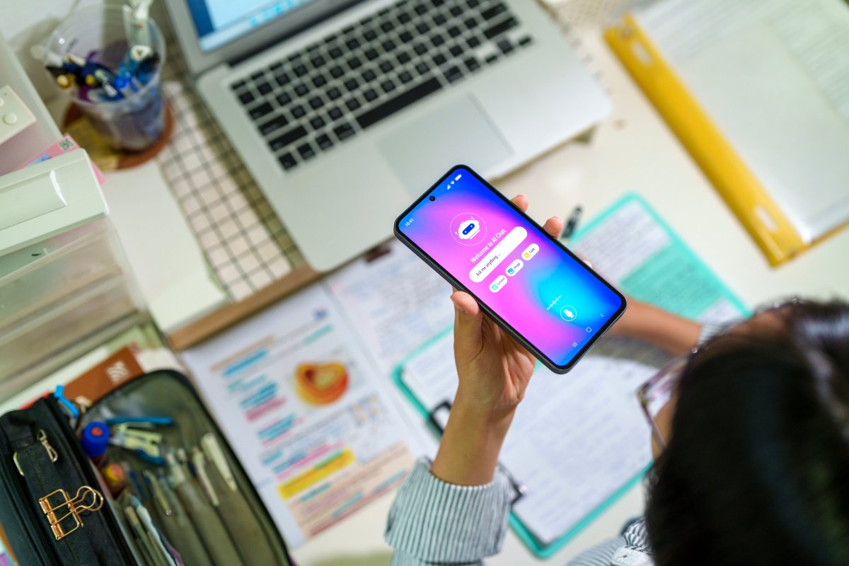 Información Exclusiva: En Directo: Especial: Las Cinco ‘Apps’ Y Herramientas Que Todo Estudiante Necesita: De Convertir Apuntes En ‘Podcasts’ A Simulacros De Examen