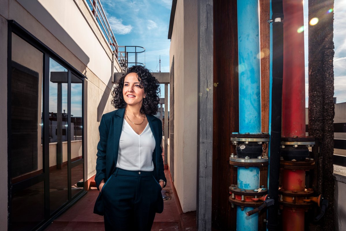 María García, diseñadora de electrolineras: “La ‘cuñadez’ que más me dicen sobre los coches eléctricos es que sus baterías contaminan”