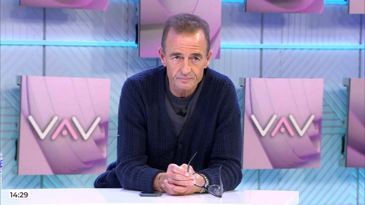 Actualidad: El Caso Alessandro Lecquio: Así Es La Letra Pequeña De Los Contratos De Los Tertulianos En Televisión
