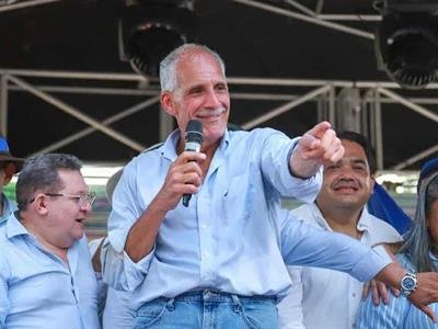 Asfura sigue superando a Nasralla tras elecciones en Honduras