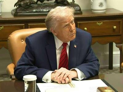 Trump quiere nuevos dueños para CNN