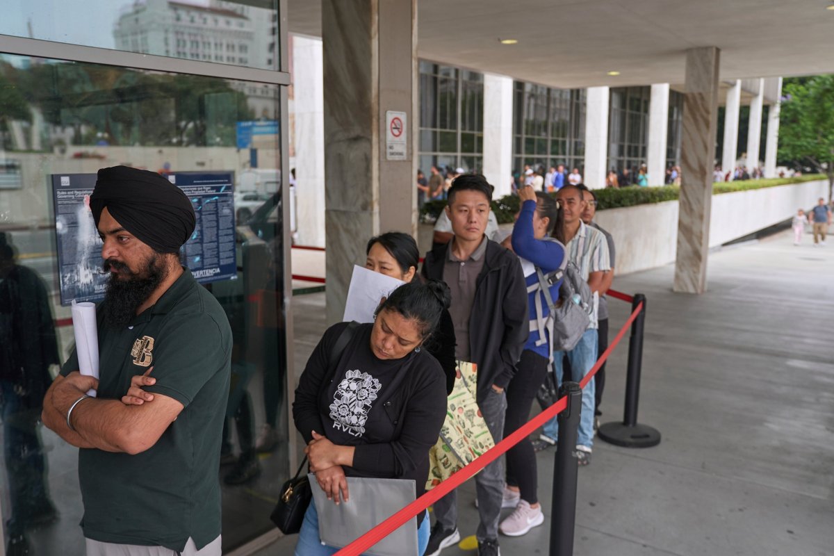 Las nuevas restricciones de Trump no dejan a ningún migrante a salvo: “Ser un residente legal en EE UU es ser un ciudadano de segunda”