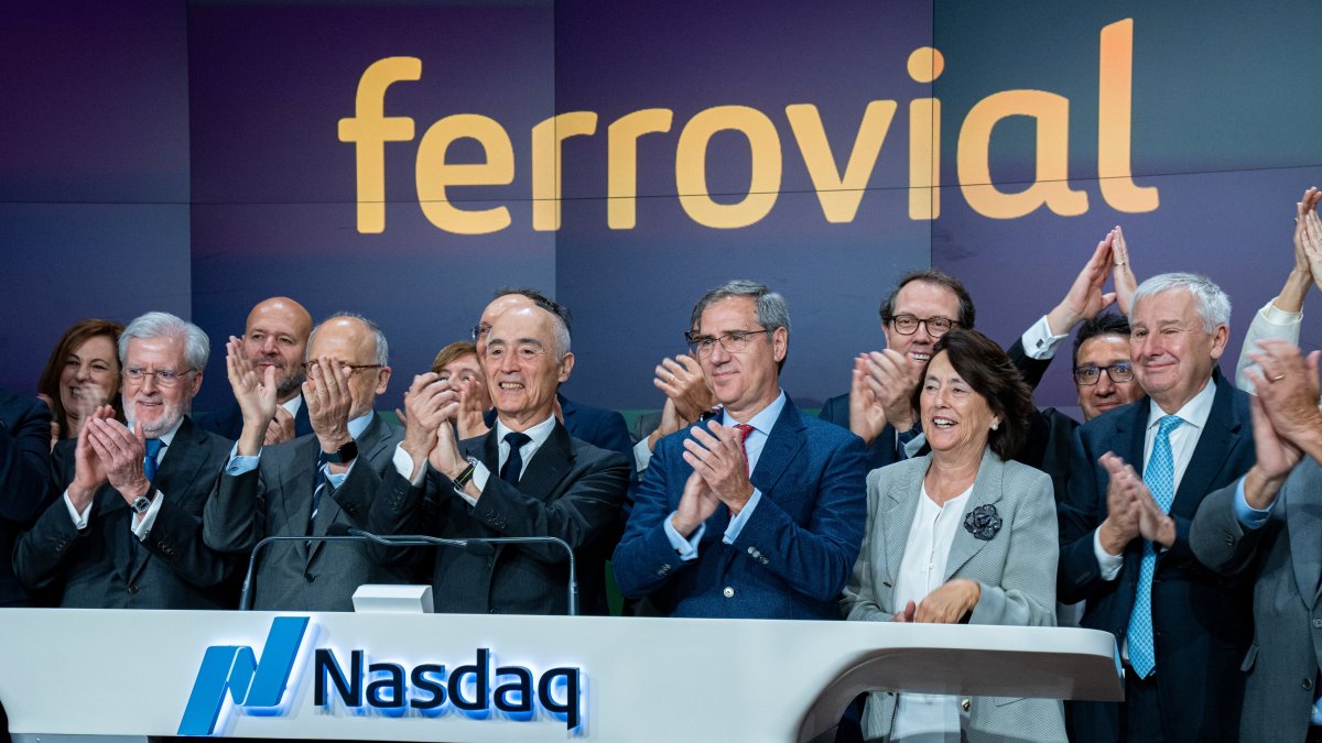 Ferrovial logra su objetivo y desembarca en el índice Nasdaq 100