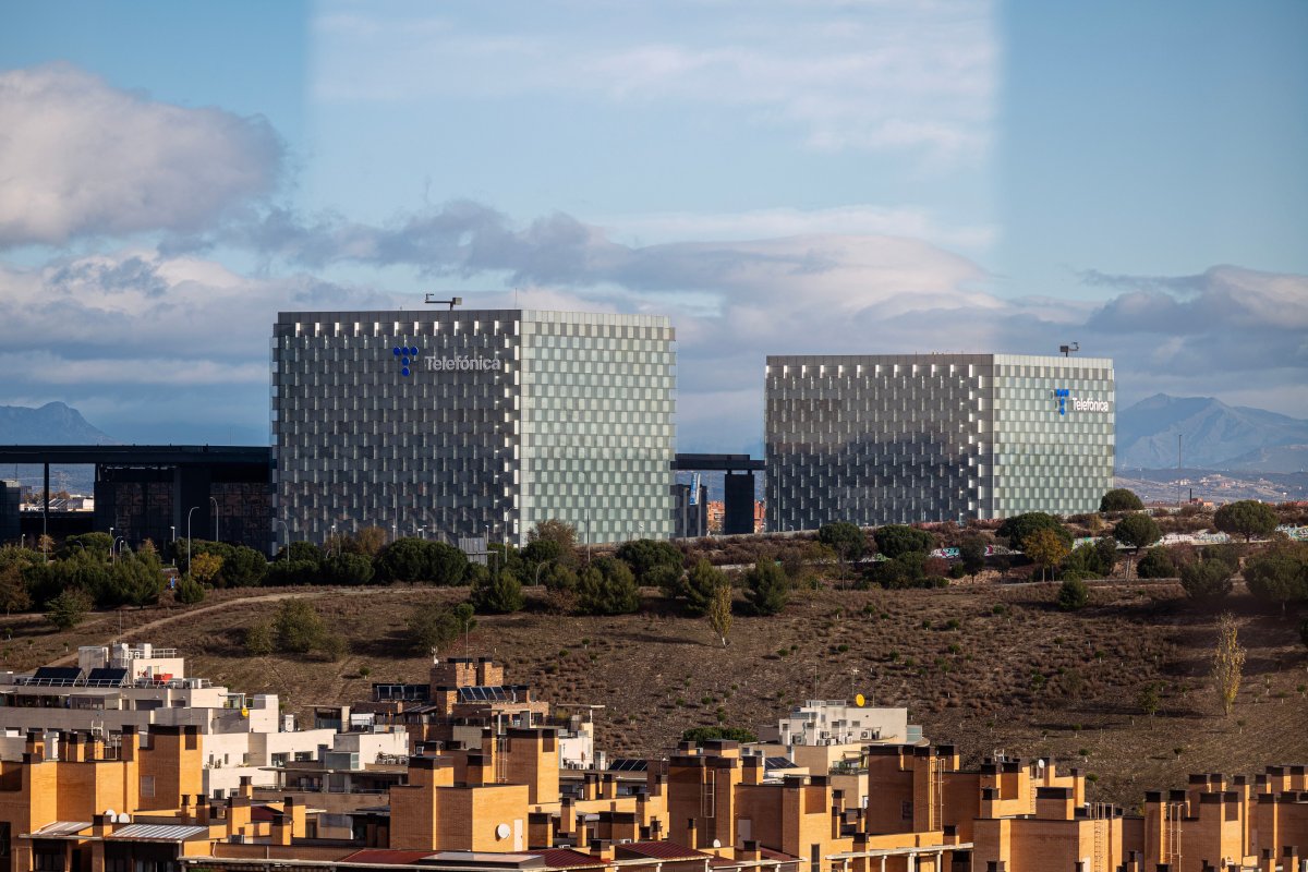 Telefónica propone una rebaja del 20% en su oferta final del ERE en tres filiales