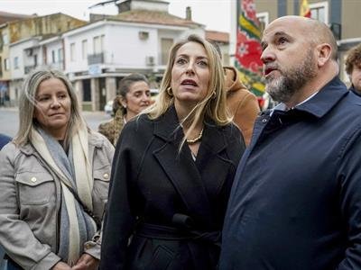 Derecha e izquierda se miden en elecciones de Extremadura