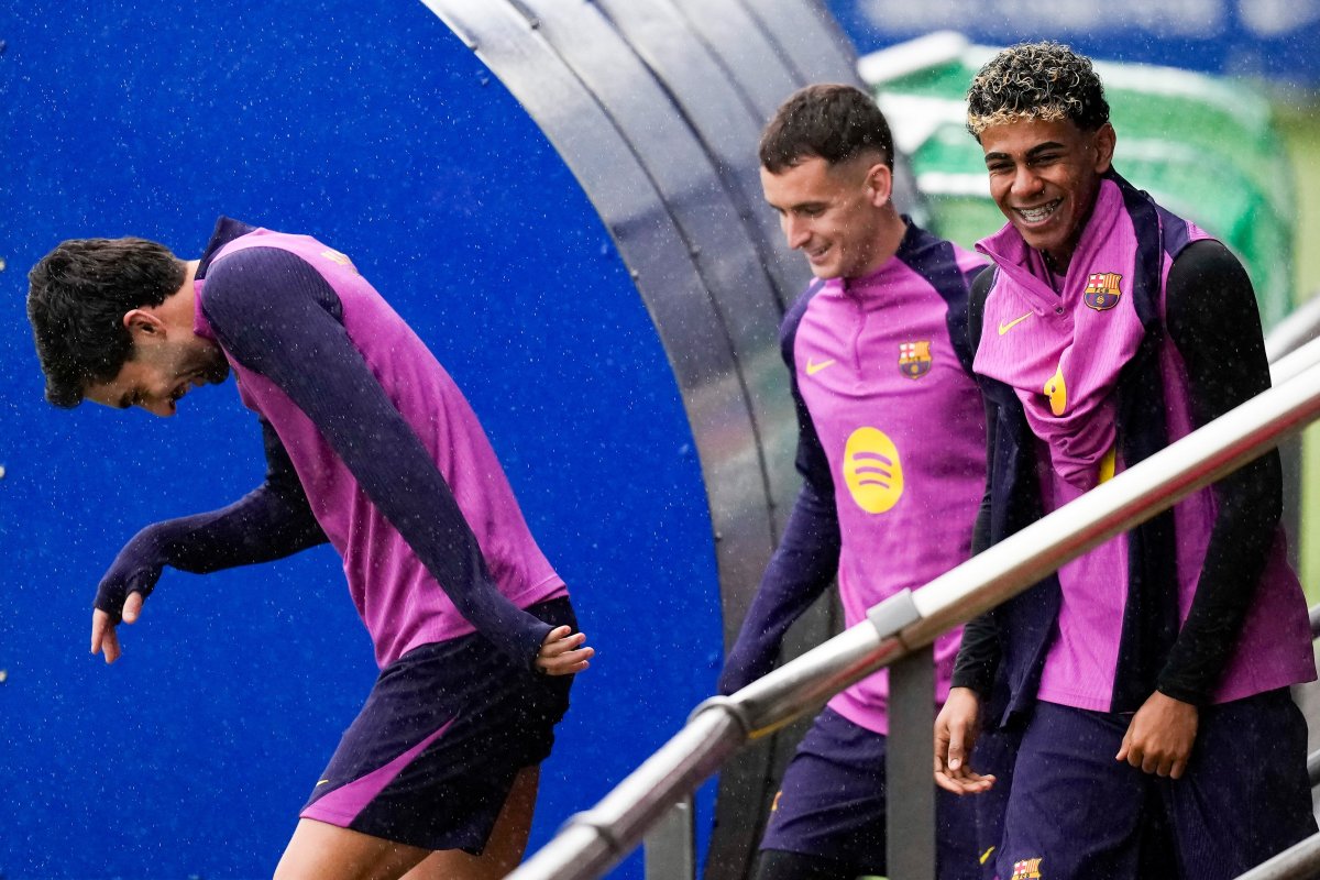 Villarreal - Fc Barcelona En Directo | Los Azulgrana Buscan Acabar El Año Con Una Victoria Ante El Tercer Clasificado