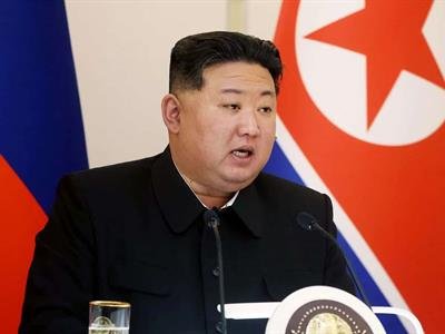 Kim Jong-un pide aumentar producción de misiles