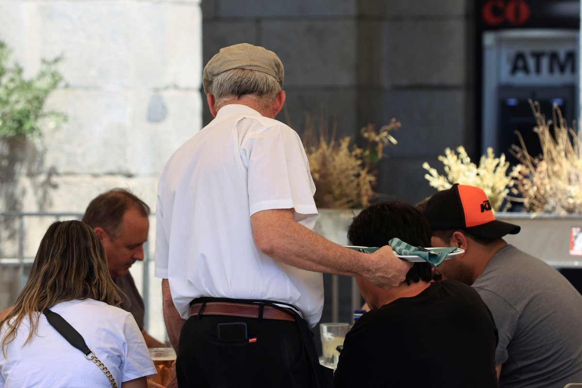 Los trabajadores mayores de 55 años se quedan atrás en la mejora del mercado laboral