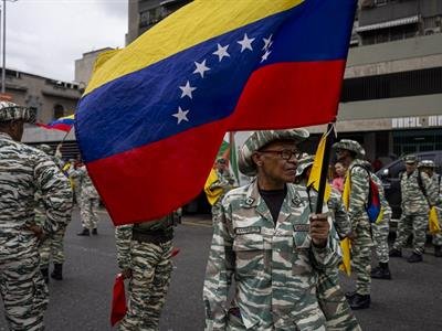 Falso video de la Armada venezolana escoltando petroleros