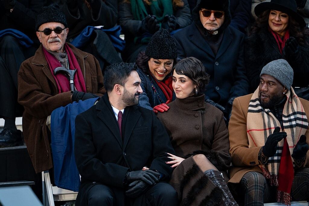 Las botas españolas de la esposa de Mamdani: Miista pisa en el acto de investidura