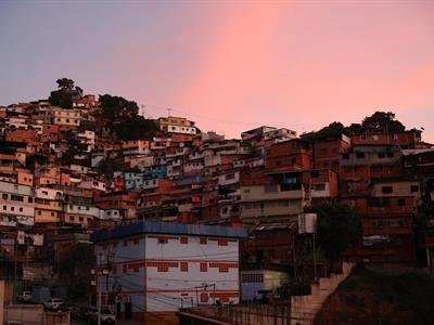 Desarrollo: Venezuela Denuncia Destrucción Por El Bombardeo De Ee. Uu.