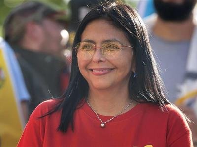 Canciller de Colombia confirma invitación a Delcy Rodríguez