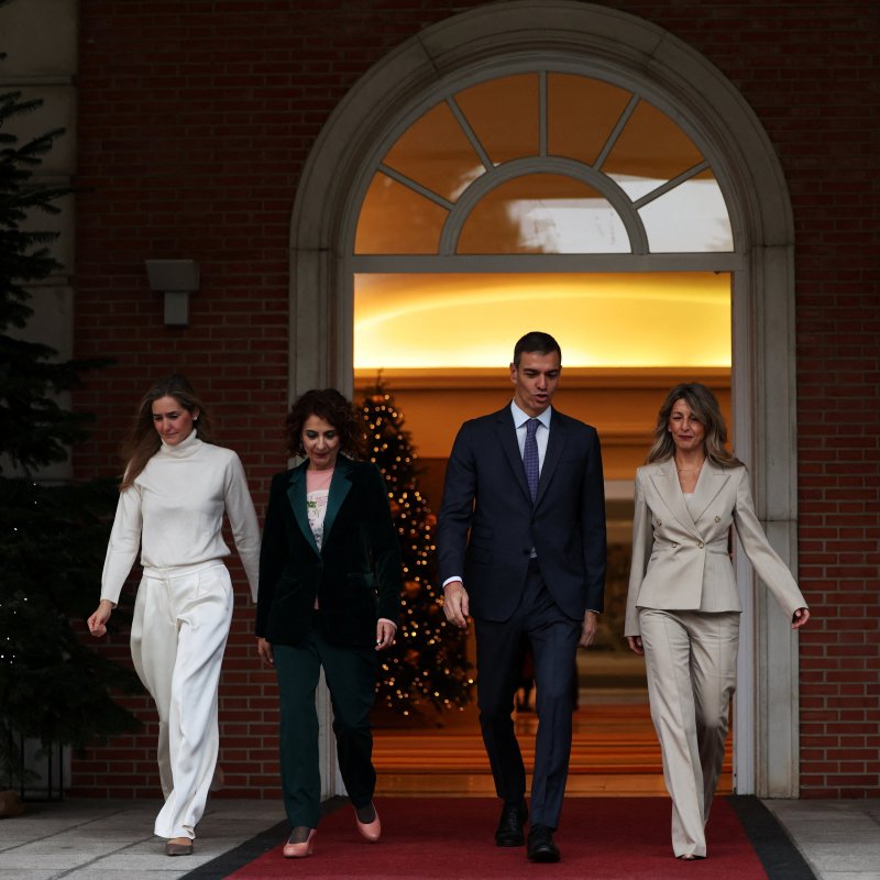 Las ministras de Seguridad Social y de Trabajo preparan las medidas que no exigen el aval del Parlamento para cumplir el mandato de Sánchez