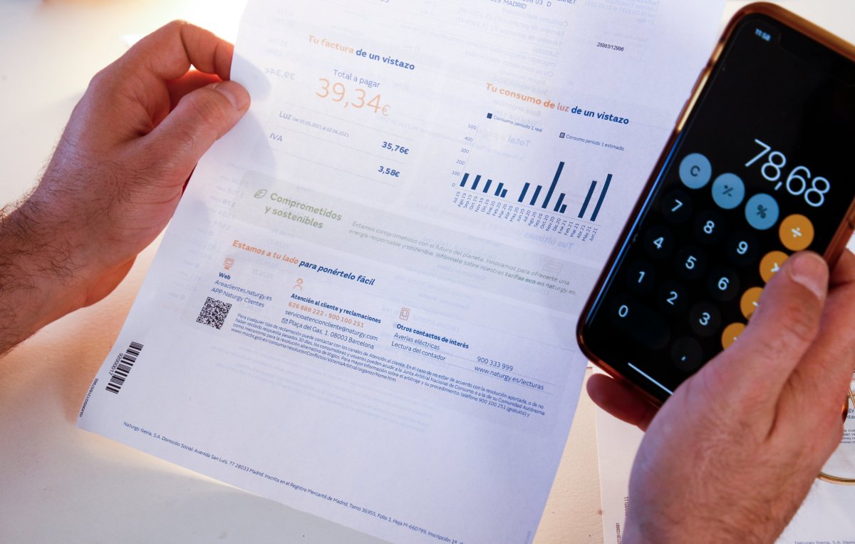 La Tarifa Regulada De La Luz Se Desliga Un 55% Del Precio Del Mercado Mayorista Y Será Menos Volátil