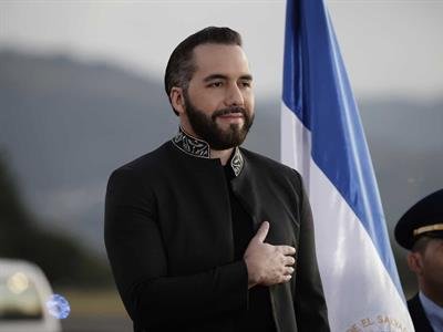 Nayib Bukele aboga por apoyo a lucha contra crimen en Costa Rica