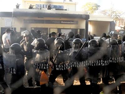 Pandilleros matan a siete policías en Guatemala