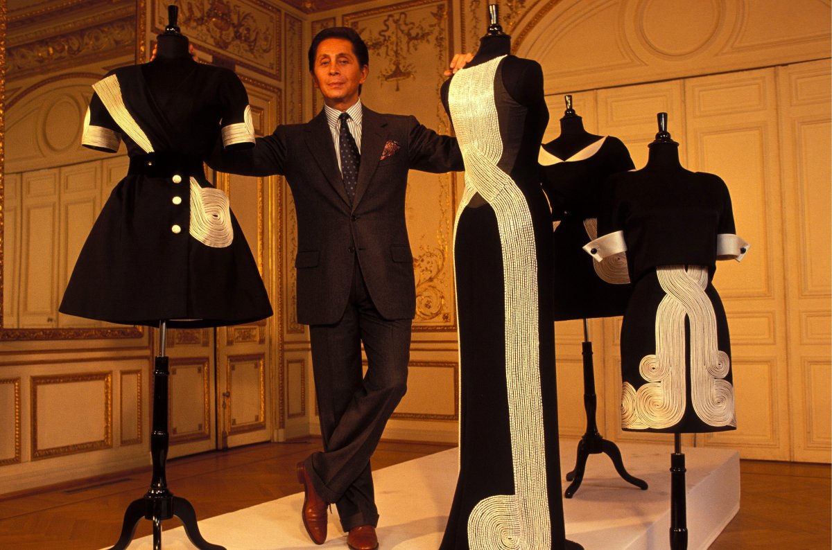 Especial: La Vida De Valentino, El Dueño Y Señor Del Color Rojo, En Imágenes