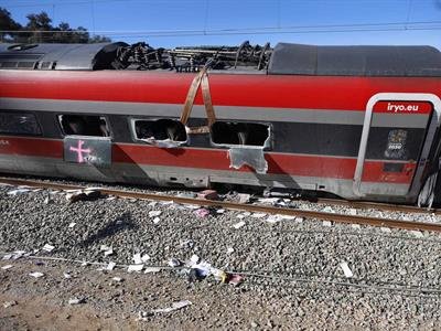 Esperan Recuperar Tres Cadáveres De Trenes Accidentados En España