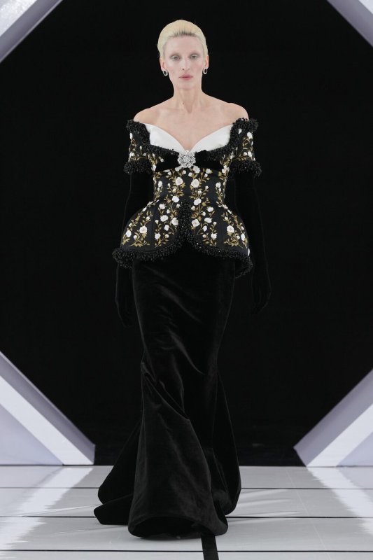 Richard Quinn, Buscando Armonía Entre Herencia Y Modernidad