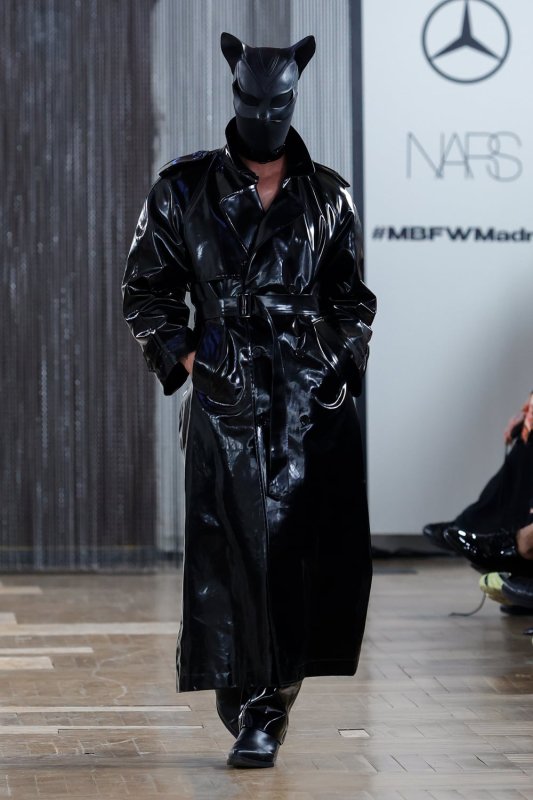 Acromatyx, sin códigos