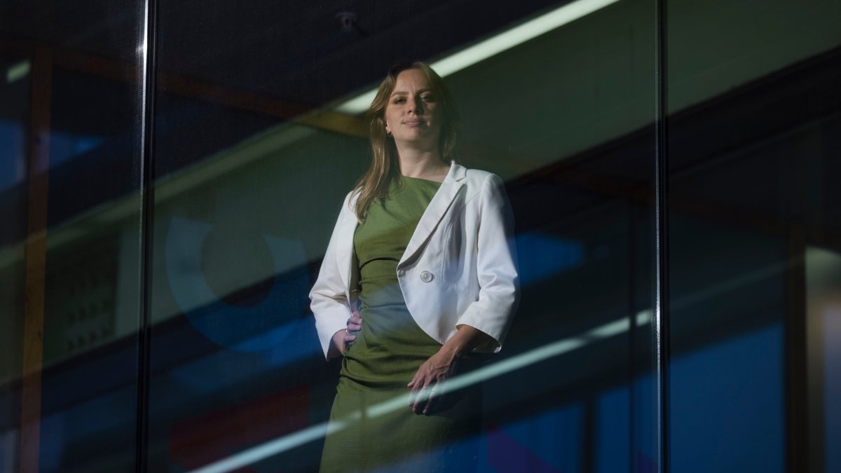 Caroline Gansdorfer, de HeForShe: “En España una empresa de más de 50 empleados está obligada a un plan de igualdad. Eso en Alemania no pasa”