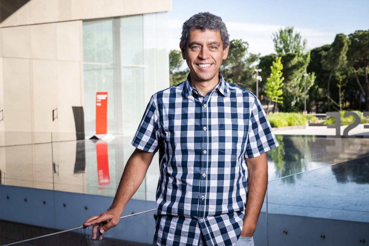 Iván Rodríguez, CEO de Modelia: “Hace dos años podías detectar que una imagen era artificial. Hoy no”
