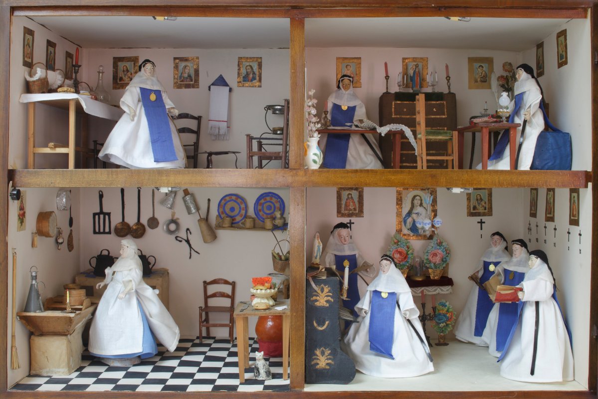 ‘Los barrios bajos de la atención’: la necesidad de revisar la historia del arte a través de los tejidos y la memoria de las mujeres