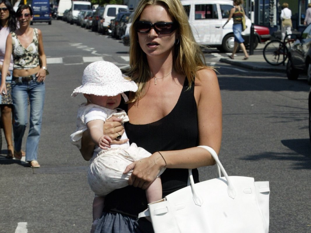 ¿Usar un Birkin de Hermès, el bolso más caro de la historia, como capazo de playa? Jane Birkin, Haaland y Kate Moss dijeron sí