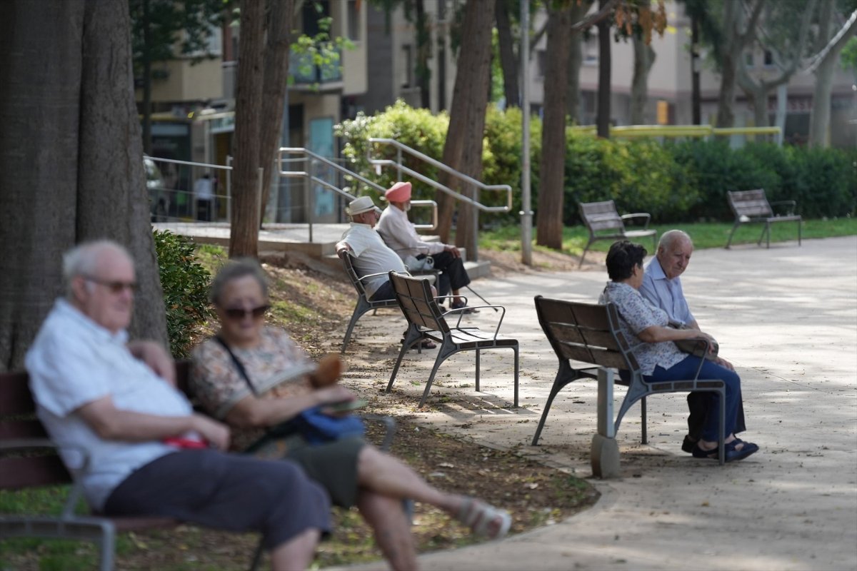 Soy mayor de 65 años y voy a vender mi vivienda habitual. ¿Podría hacer una segunda venta más adelante y estaría exenta de tributación?
