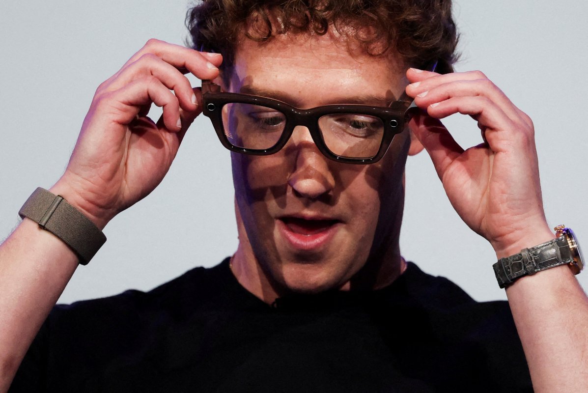 Mark Zuckerberg debe sus siete vidas al efecto red
