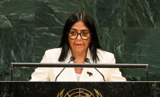 Venezuela: Delcy Rodríguez anuncia una transformación democrática y promete elecciones