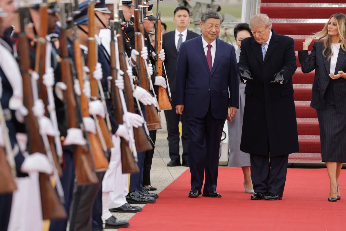 Alfombra roja, flores y Trump: así ha sido la llegada de Xi Jinping a Washington