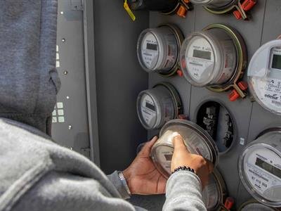 El 36 % de los circuitos recibe menos de 14 horas de electricidad