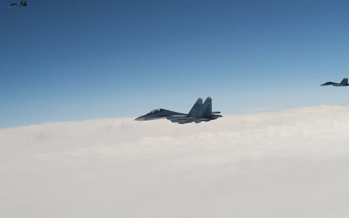 Cazas de Finlandia y Suecia interceptan a un escuadrón de aviones rusos en el Báltico