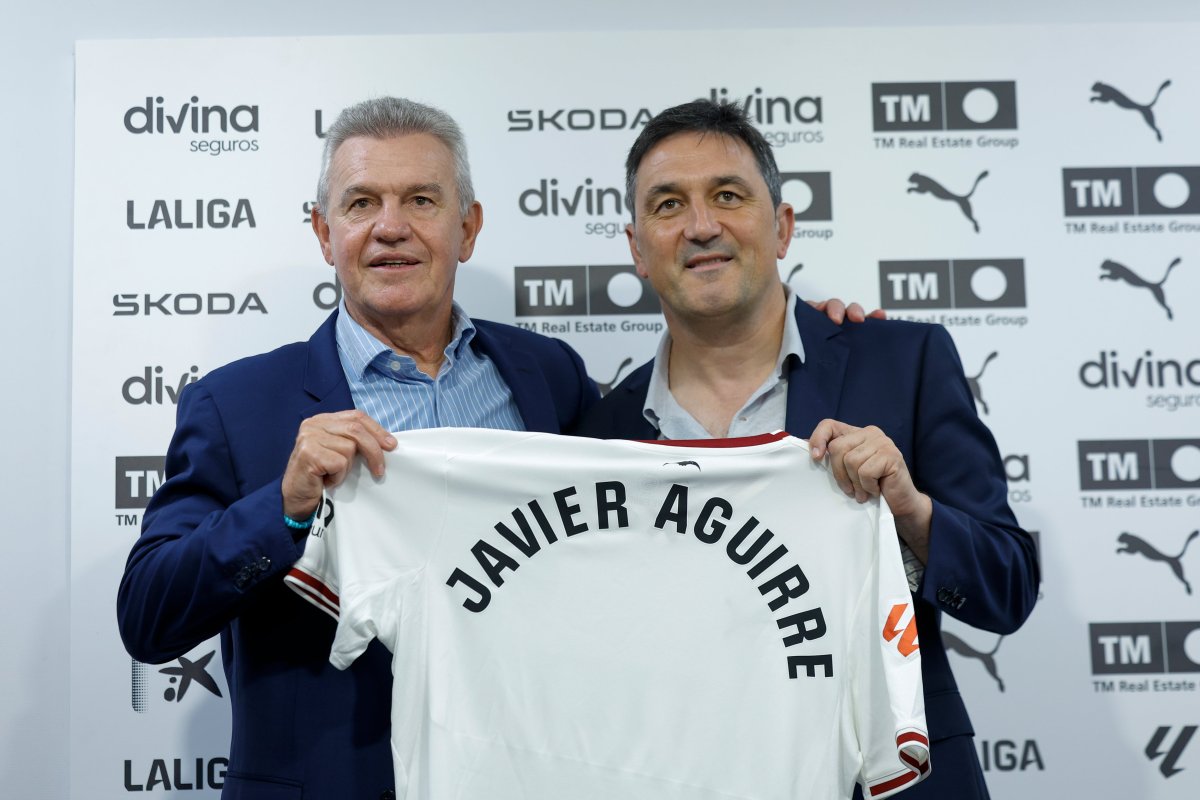 Javier Aguirre ya ilusiona al Valencia antes de jugar: “Con la historia de este club no puedes deambular por el campo”