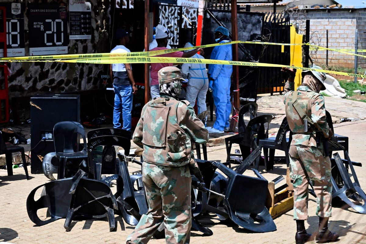 Una ola de tiroteos causa al menos 32 muertos en Sudáfrica en dos días