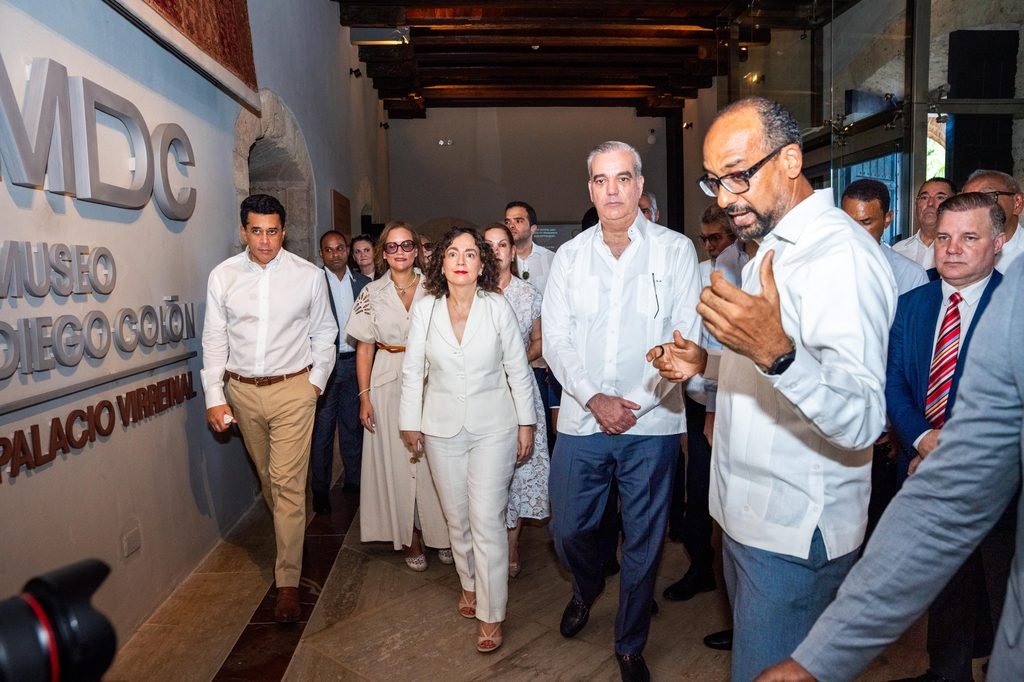 Inauguran remozamiento Museo Diego Colón Palacio Virreinal