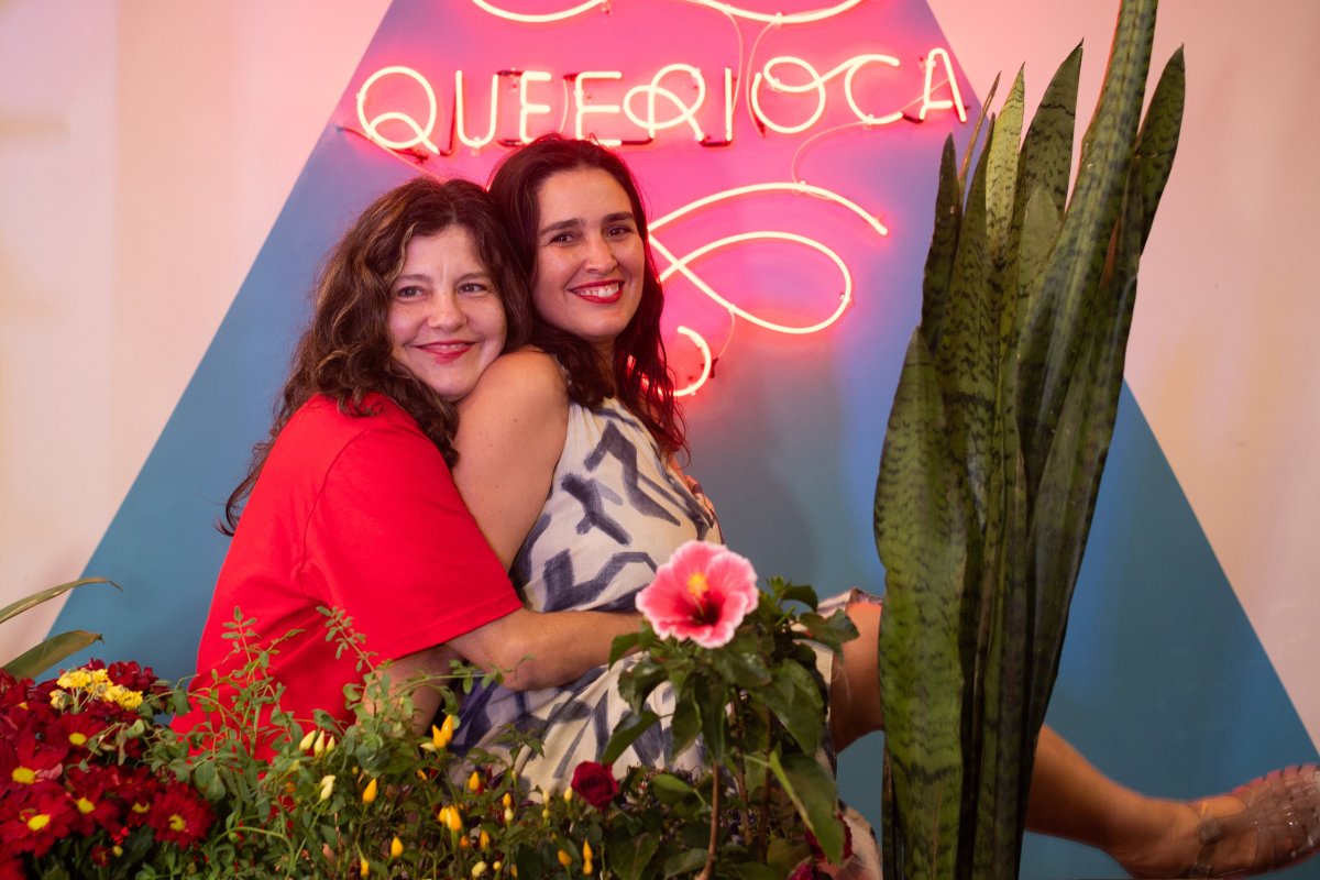Laura y Cristina, pareja, madres y actrices brasileñas: “Si Bolsonaro gana seremos un búnker de la resistencia”