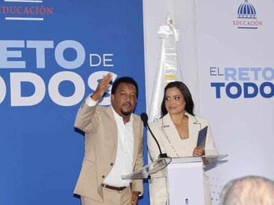 Pedro Martínez entrega complejo deportivo y agradece a Abinader