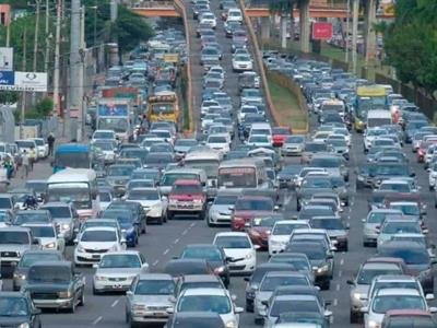 Parque vehicular en RD crece: 604 vehículos por cada mil habitantes