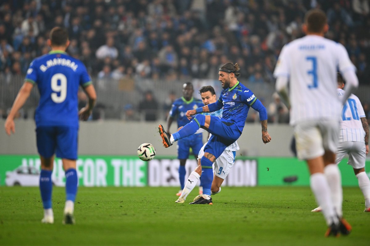 Un misil de Gudelj rescata un punto para el Getafe en Craiova