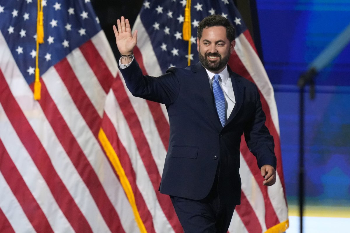 Los republicanos moderados temen verse arrastrados por la impopularidad de Trump