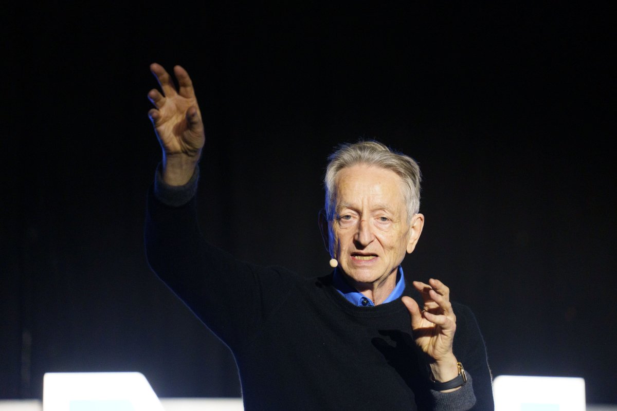 Geoffrey Hinton, el padrino de la IA: “No soy catastrofista. Creo que hay un 1% de posibilidades de que nos destruya”